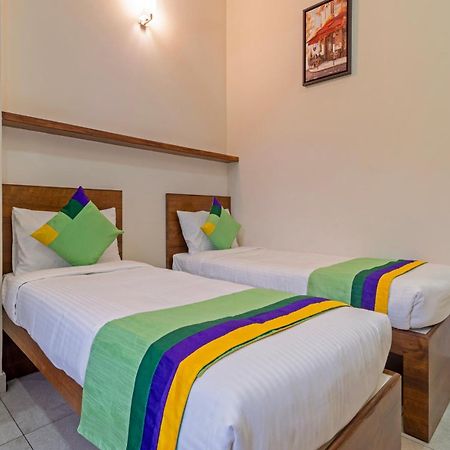 Itsy Hotels Avani Stays, Vyttila, Kochi Exterior foto