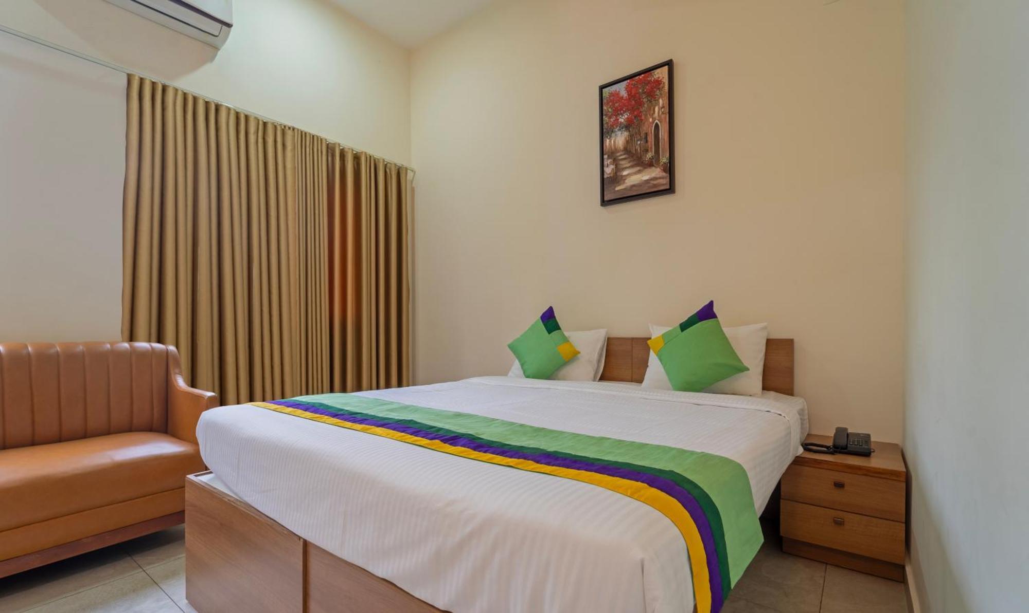 Itsy Hotels Avani Stays, Vyttila, Kochi Exterior foto